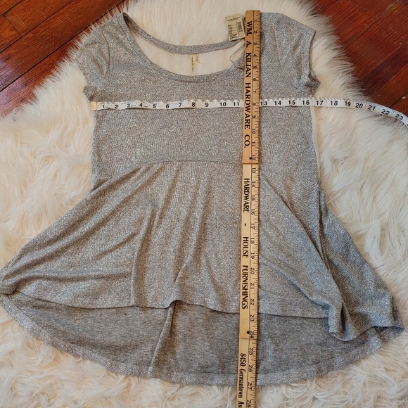 Y2K AEO Flowy Silver Sparkle & Sheer Top Sz. XS NWT - Picture 11 of 13